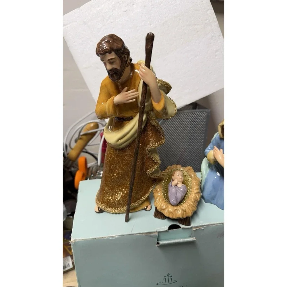 Partylite Nativity Set Joseph Mary Baby Jesus‎ Figurines w/ Box